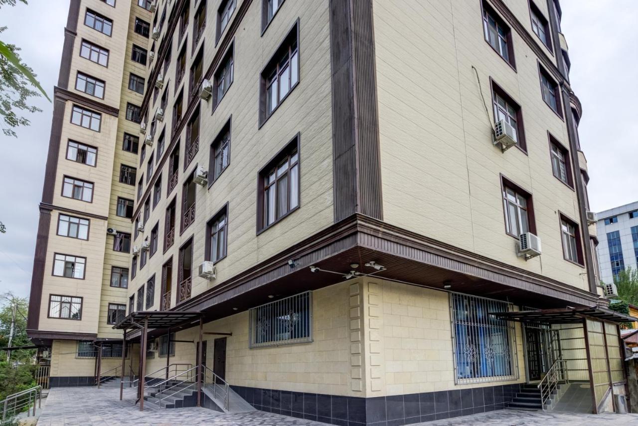 Ferienwohnung 2-Ком Квартира Bischkek Exterior foto